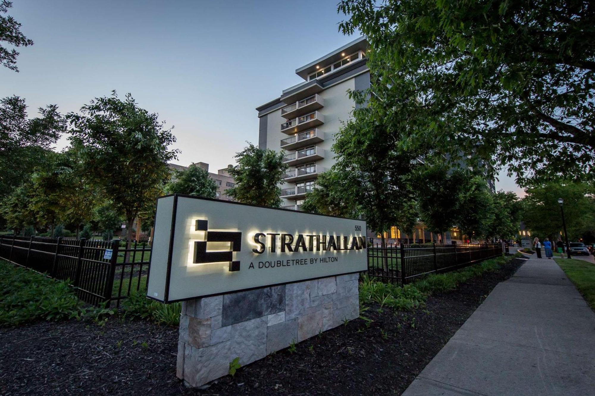 The Strathallan - A Doubletree By Hilton Rochester Bagian luar foto