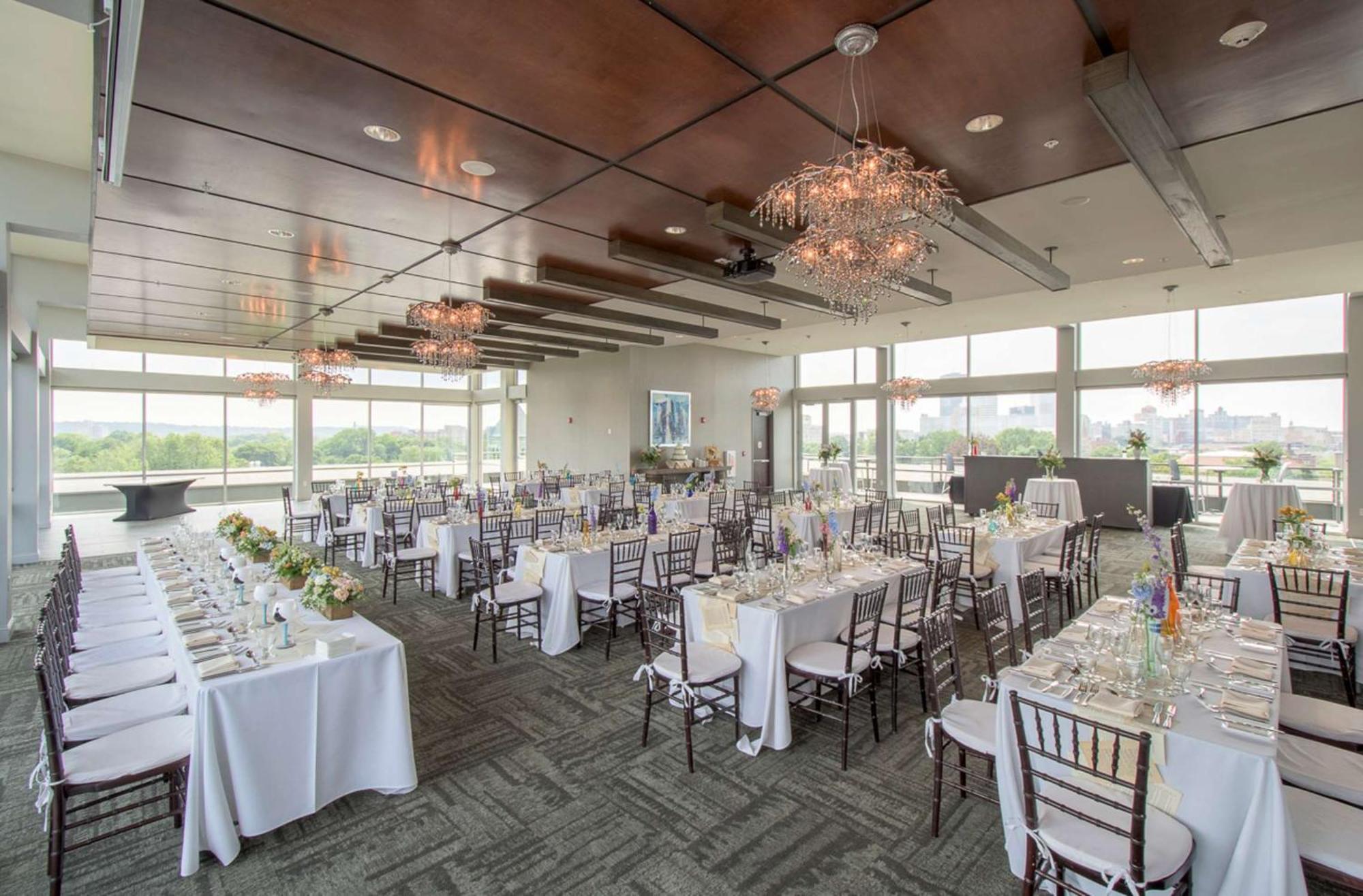 The Strathallan - A Doubletree By Hilton Rochester Bagian luar foto