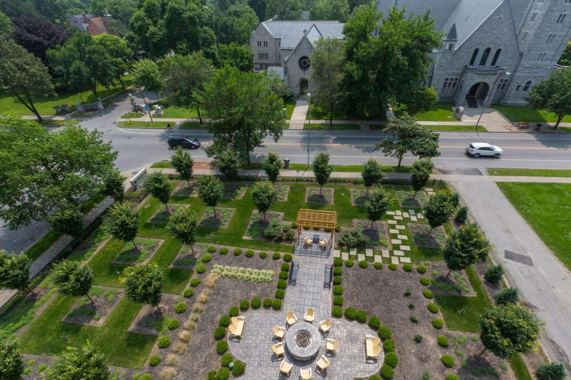 The Strathallan - A Doubletree By Hilton Rochester Bagian luar foto